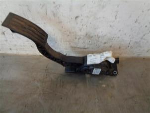 Used Throttle pedal position sensor Ford Focus 3 Wagon 1.0 Ti-VCT EcoBoost 12V 100 Price on request offered by Autohandel-Smet Gebroeders NV