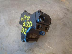 Usados Bomba de diésel Mercedes Vito Precio de solicitud ofrecido por Autohandel-Smet Gebroeders NV