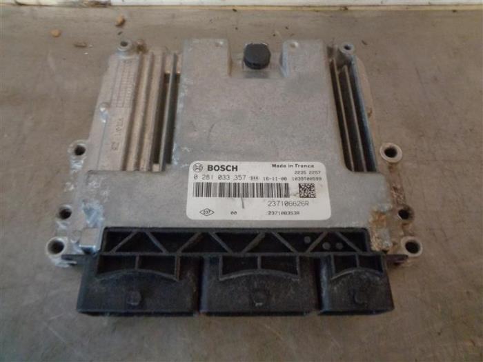 Used Engine management computer Renault Trafic (1FL/2FL/3FL/4FL) 1.6 dCi 95 Price on request offered by Autohandel-Smet Gebroeders NV