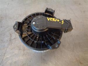 Usados Motor de ventilador de calefactor Toyota Verso S 1.33 16V Dual VVT-I Precio de solicitud ofrecido por Autohandel-Smet Gebroeders NV