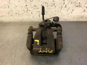 Used Rear brake calliper, left Ssang Yong XLV 1.6 e-XDi 16V 2WD Price on request offered by Autohandel-Smet Gebroeders NV