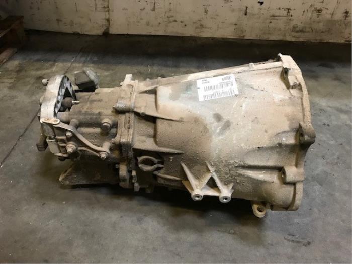 Gebrauchte Getriebe Volkswagen Crafter 2.5 TDI 30/32/35/46/50 Preis auf Anfrage angeboten von Autohandel-Smet Gebroeders NV