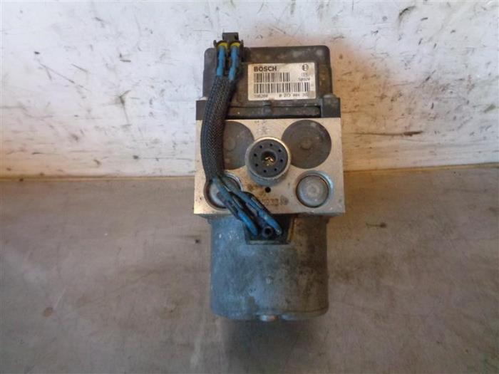Begagnade ABS-pump Opel Astra G (F69) 1.7 CDTi 16V Eco4 Pris på förfrågan erbjuds av Autohandel-Smet Gebroeders NV