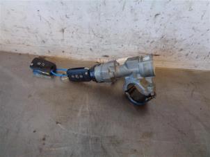 Used Ignition lock + key Hyundai i20 1.4i 16V Price on request offered by Autohandel-Smet Gebroeders NV