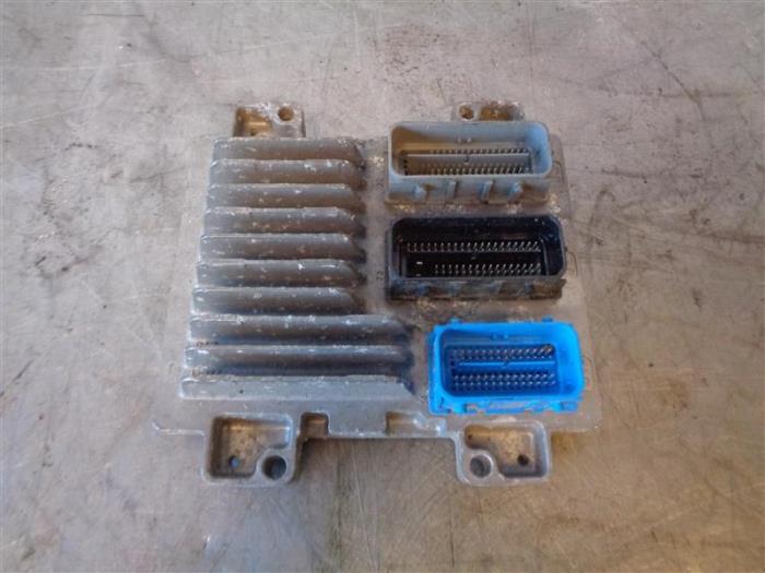 Used Engine management computer Opel Corsa E Price on request offered by Autohandel-Smet Gebroeders NV