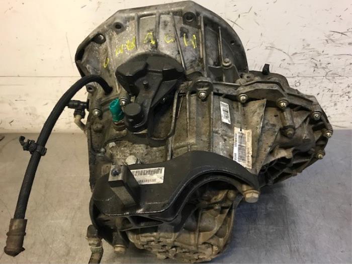 Getriebe Opel Movano Combi 2.3 CDTi 16V FWD - 95513768 M9T716 M73 