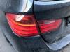 Feu arrière gauche d'un BMW 3 serie Touring (F31) 318d 2.0 16V 2015