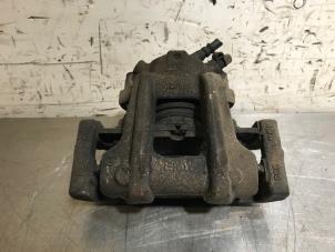 Used Front brake calliper, right BMW 3 serie Touring (F31) 318d 2.0 16V Price on request offered by Autohandel-Smet Gebroeders NV