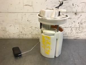 Used Electric fuel pump Ford Fiesta 6 (JA8) 1.0 Ti-VCT 12V 65 Price on request offered by Autohandel-Smet Gebroeders NV