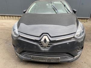Used Front end, complete Renault Clio IV (5R) 0.9 Energy TCE 75 12V Price on request offered by Autohandel-Smet Gebroeders NV