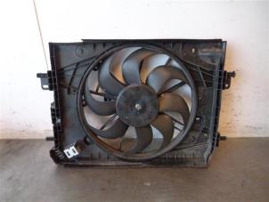 Used Fan motor Renault Clio IV Estate/Grandtour (7R) 1.5 Energy dCi 90 FAP Price on request offered by Autohandel-Smet Gebroeders NV