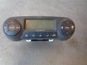Used Air conditioning control panel Hyundai iX35 (LM) 1.7 CRDi 16V Price on request offered by Autohandel-Smet Gebroeders NV
