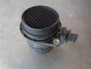Used Airflow meter Renault Master III (FD/HD) 2.5 dCi 120 FAP Price on request offered by Autohandel-Smet Gebroeders NV