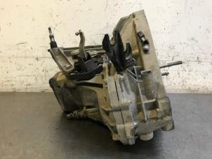 Getriebe van een Renault Clio III (BR/CR) 1.5 dCi 85 2010