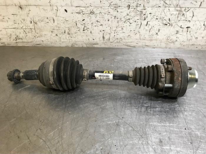 Front drive shaft, right Volkswagen Touareg 3.0 TDI V6 24V BlueMotion