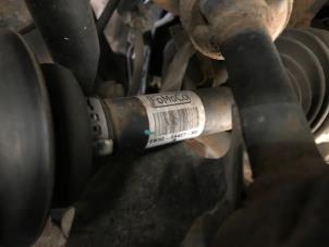 Used Front drive shaft, right Ford Ranger 3.2 TDCi 20V 4x4 Price on request offered by Autohandel-Smet Gebroeders NV