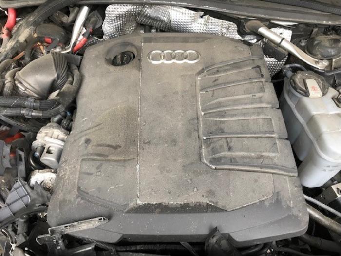 Motor van een Audi A7 Sportback (4KA) 2.0 40 TDI Mild Hybrid 2019