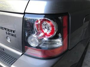 Usados Luz trasera derecha Landrover Range Rover Sport (LS) 2.7 TDV6 24V Precio de solicitud ofrecido por Autohandel-Smet Gebroeders NV