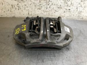 Used Front brake calliper, left Audi Q5 (FYB/FYG) 2.0 40 TDI 16V Quattro Price on request offered by Autohandel-Smet Gebroeders NV