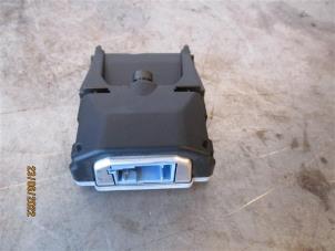 Usagé Caméra avant Fiat 500X (334) 1.0 FireFly Turbo 120 12V Prix sur demande proposé par Autohandel-Smet Gebroeders NV