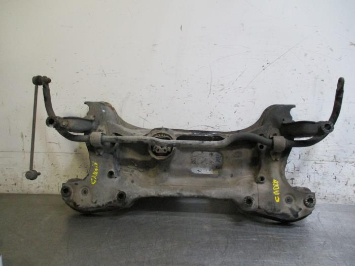 Used Subframe Volkswagen Caddy Combi III (2KB,2KJ) 2.0 TDI 16V DPF Price on request offered by Autohandel-Smet Gebroeders NV