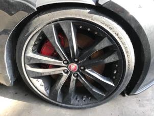 Gebrauchte Sportfelgensatz + Reifen Jaguar F-type 2.0 Turbo 16V Preis auf Anfrage angeboten von Autohandel-Smet Gebroeders NV