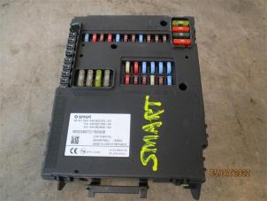 Used Fuse box Smart Fortwo Coupé (451.3) 0.8 CDI Price on request offered by Autohandel-Smet Gebroeders NV