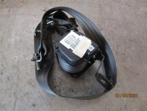 Used Rear seatbelt, right Hyundai iX35 (LM) 1.6 GDI 16V Price on request offered by Autohandel-Smet Gebroeders NV