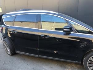 Used Rear door 4-door, right Ford S-Max (WPC) 2.0 TDCi 180 16V Price on request offered by Autohandel-Smet Gebroeders NV