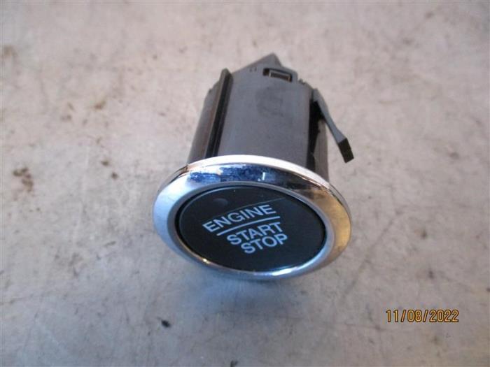 Używane Przelacznik Start/Stop Ford S-Max (WPC) 2.0 TDCi 180 16V Cena na żądanie oferowane przez Autohandel-Smet Gebroeders NV