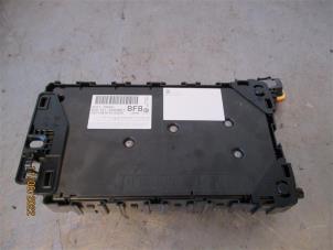 Usados Caja de fusibles Ford S-Max (WPC) 2.0 TDCi 180 16V Precio de solicitud ofrecido por Autohandel-Smet Gebroeders NV