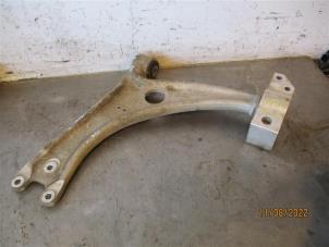 Used Front wishbone, right Seat Alhambra (7N) 2.0 TDI 16V Price on request offered by Autohandel-Smet Gebroeders NV