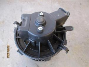 Used Heating and ventilation fan motor Peugeot Boxer (U9) 2.0 BlueHDi 130 Price on request offered by Autohandel-Smet Gebroeders NV