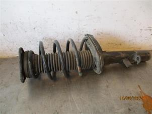 Used Front spring screw Ford Focus 3 Wagon 1.0 Ti-VCT EcoBoost 12V 100 Price on request offered by Autohandel-Smet Gebroeders NV