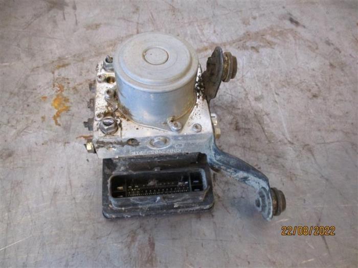 Used ABS pump Seat Alhambra (7N) 2.0 TDI 16V Price on request offered by Autohandel-Smet Gebroeders NV