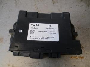 Used Fuse box Volkswagen Transporter/Caravelle T6 2.0 TDI Price on request offered by Autohandel-Smet Gebroeders NV