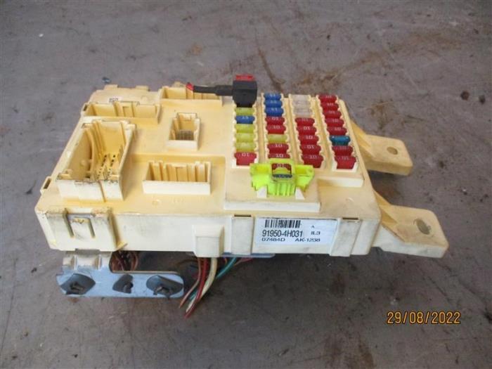 Fuse box from a Hyundai H1 People 2008