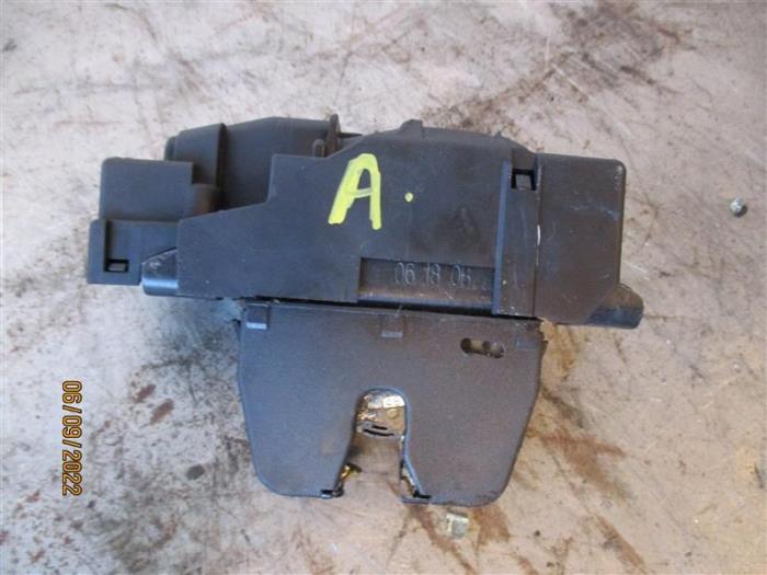 Tailgate Lock Stop Citroen Ds 7 Crossback 1.5 Bluehdi 130 - 9816195380