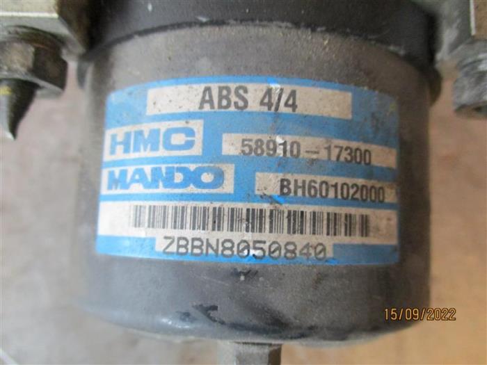 ABS pump from a Hyundai Matrix 1.6 16V 2004
