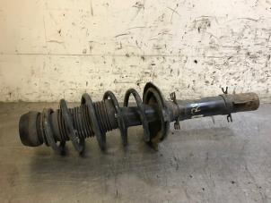Used Front shock absorber, right Volkswagen New Beetle (9C1/9G1) 1.6 Price on request offered by Autohandel-Smet Gebroeders NV