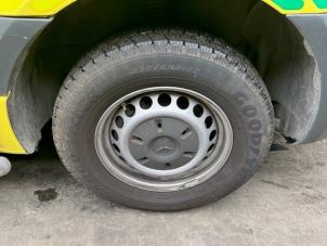 Used Set of wheels + winter tyres Mercedes Sprinter 3,5t (907.6/910.6) 319 CDI 3.0 V6 24V RWD Price on request offered by Autohandel-Smet Gebroeders NV