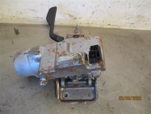Used Steering column housing complete Fiat Panda (312) 0.9 TwinAir 60 Price on request offered by Autohandel-Smet Gebroeders NV