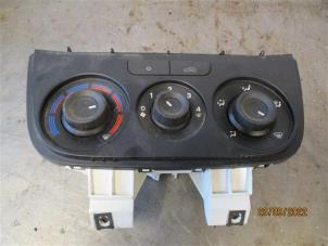 Usagé Panneau de commande clim Opel Combo Mk.III (D) 1.6 CDTI 16V Tour Prix sur demande proposé par Autohandel-Smet Gebroeders NV