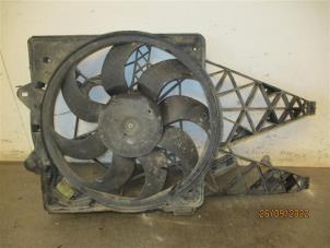 Used Fan motor Opel Combo Mk.III (D) 1.6 CDTI 16V Tour Price on request offered by Autohandel-Smet Gebroeders NV
