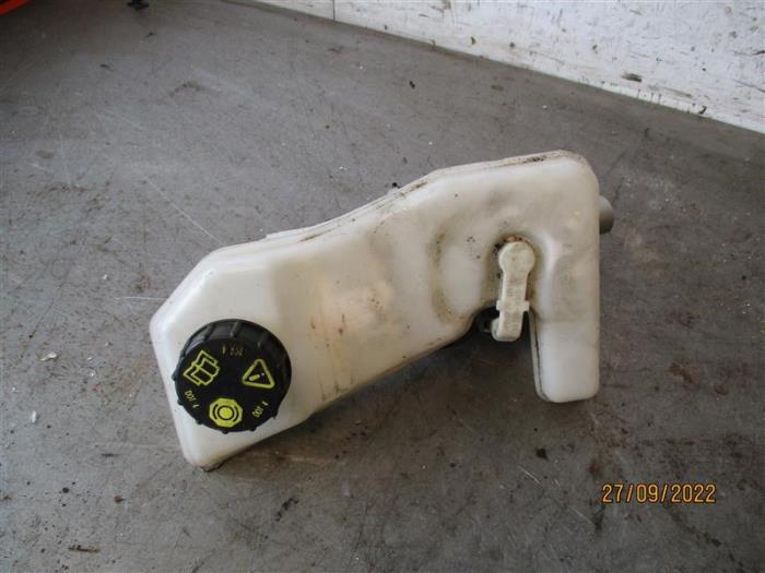 Used Master cylinder Ford Mondeo V Price on request offered by Autohandel-Smet Gebroeders NV