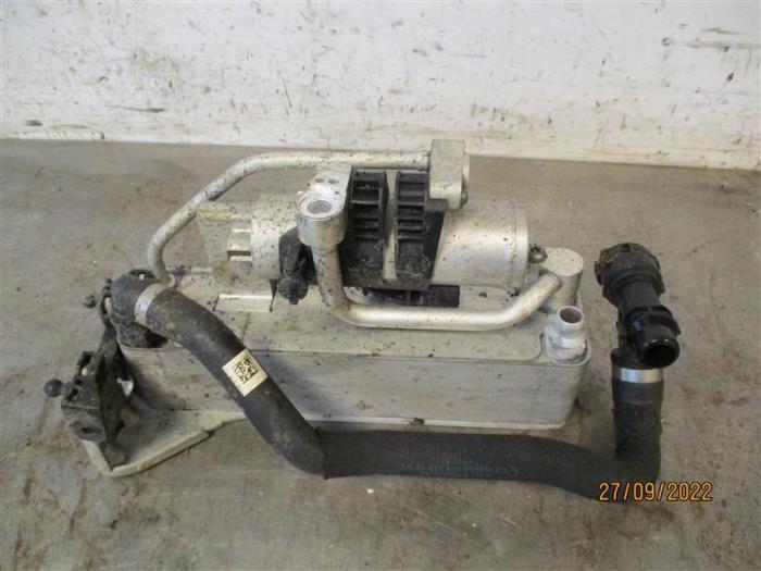 Klima Kondensor BMW 2 serie (F23), 2014 / 2021 220i 2.0 Turbo 16V, Cabrio, Benzin, 1.998cc, 135kW (184pk), RWD, B48B20A, 2015-09 / 2021-06, 2K31; 2K32; 2M31; 2M32 (Gebraucht)