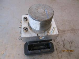 Used ABS pump Nissan NV 400 (M9J) 2.3 dCi 110 16V Price on request offered by Autohandel-Smet Gebroeders NV