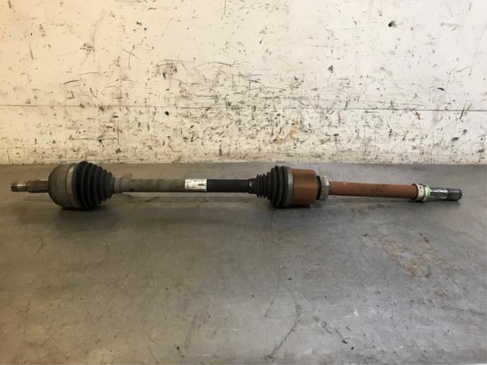 Nissan NV400 Front drive shafts, right stock | ProxyParts.com