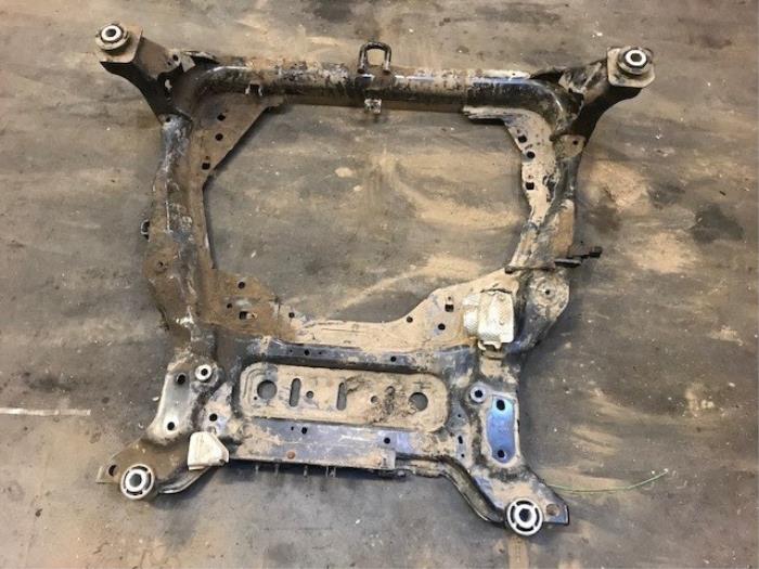 Begagnade Underram Landrover Range Rover Evoque (LVJ/LVS) 2.0 D 150 16V Pris på förfrågan erbjuds av Autohandel-Smet Gebroeders NV