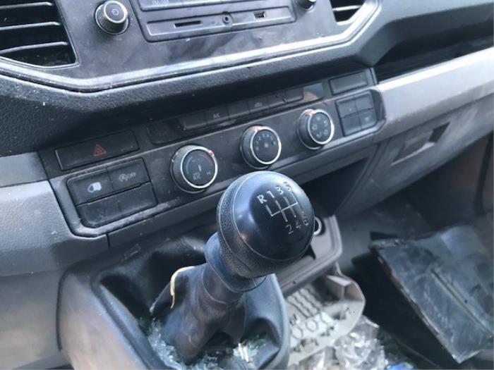 Gebrauchte Getriebe Volkswagen Crafter (SY) 2.0 TDI Preis auf Anfrage angeboten von Autohandel-Smet Gebroeders NV